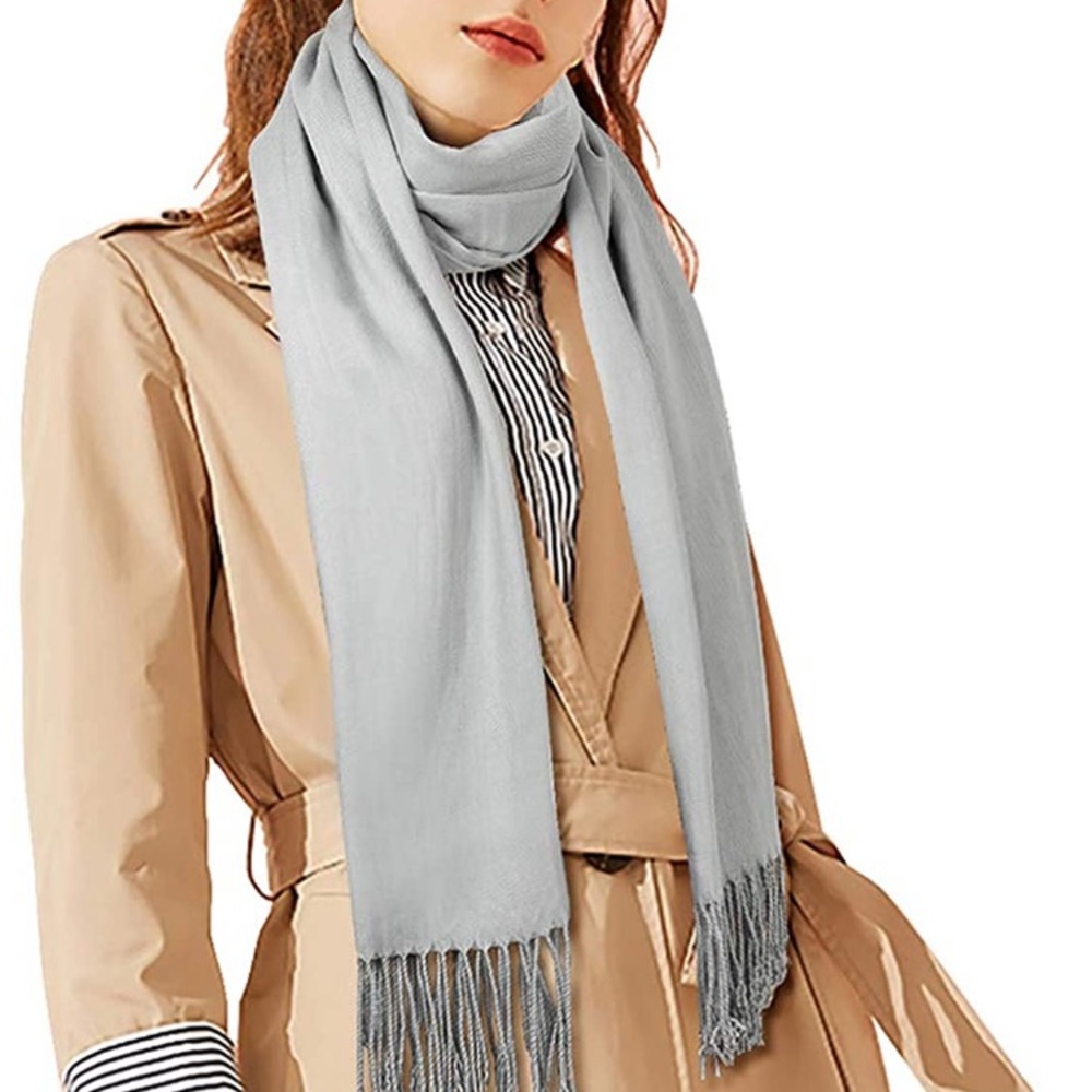 NWT heated cashmere scarf cream color